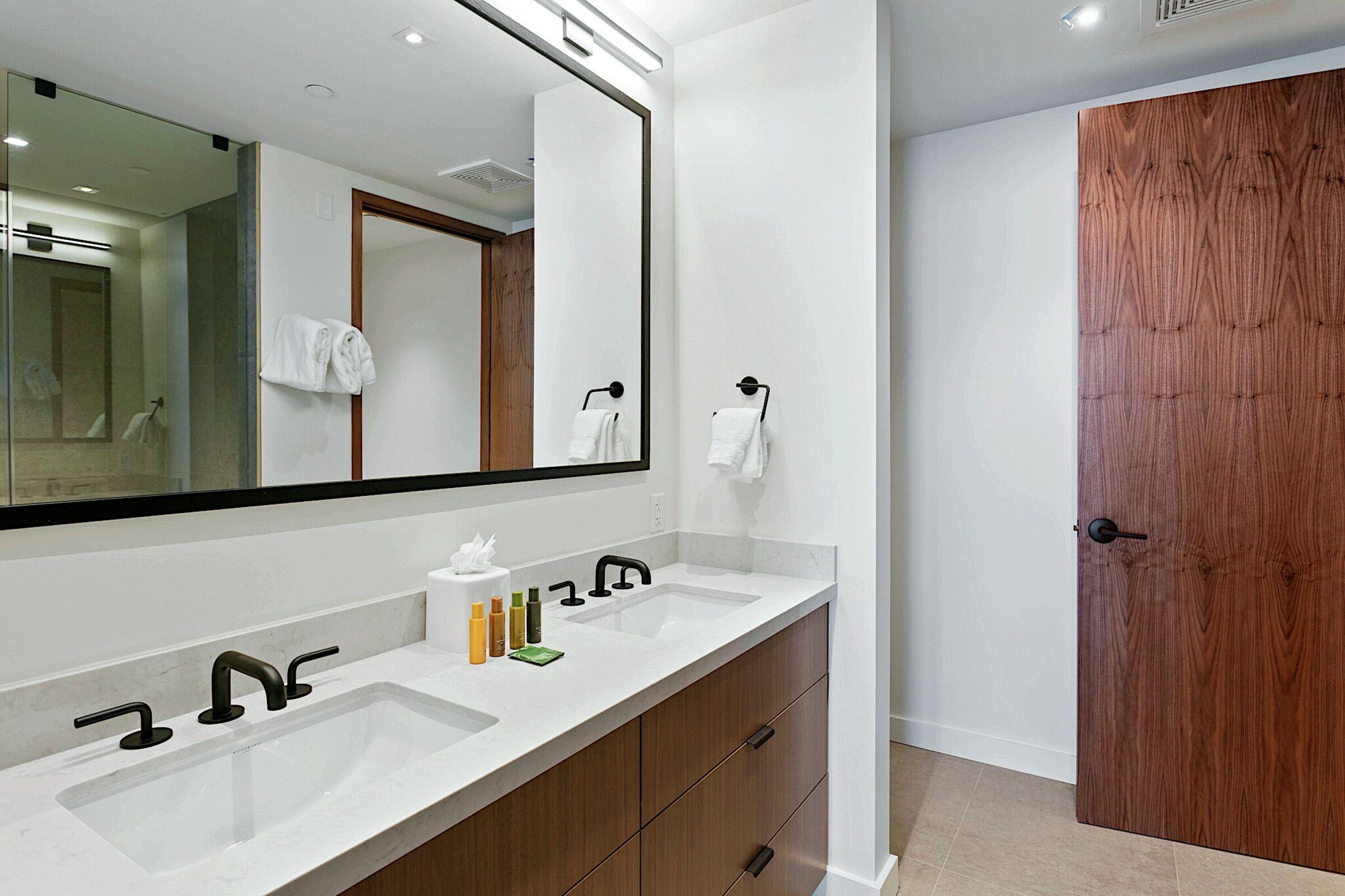 #103 - Master Ensuite Bathroom