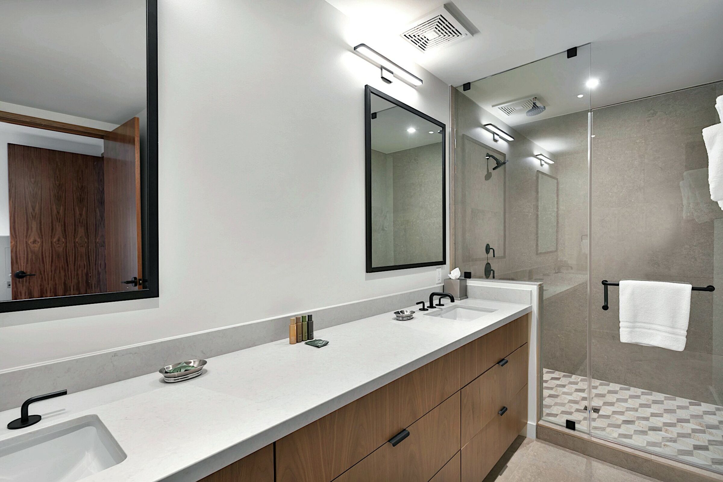 Master Ensuite Bathroom