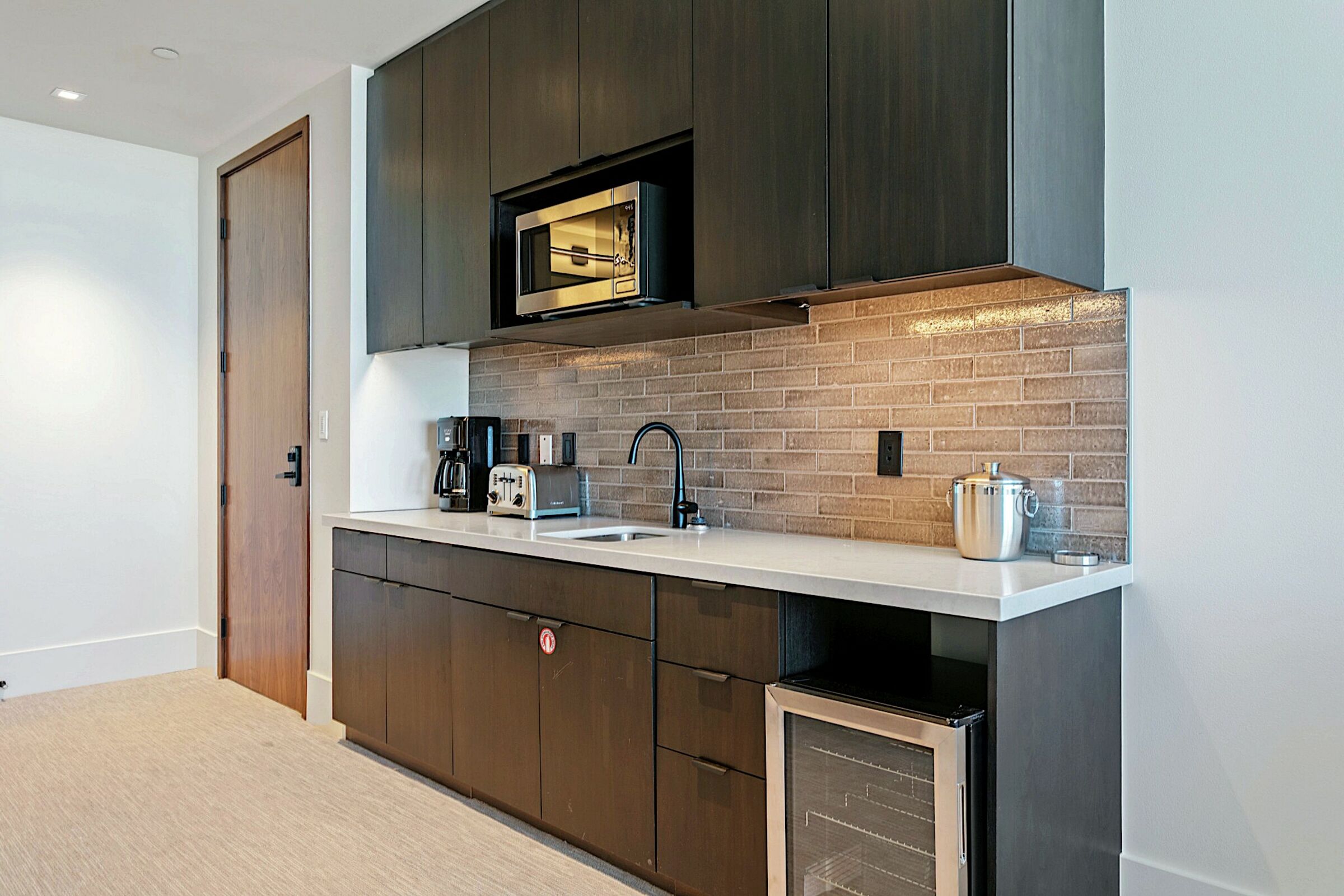 Suite Kitchenette