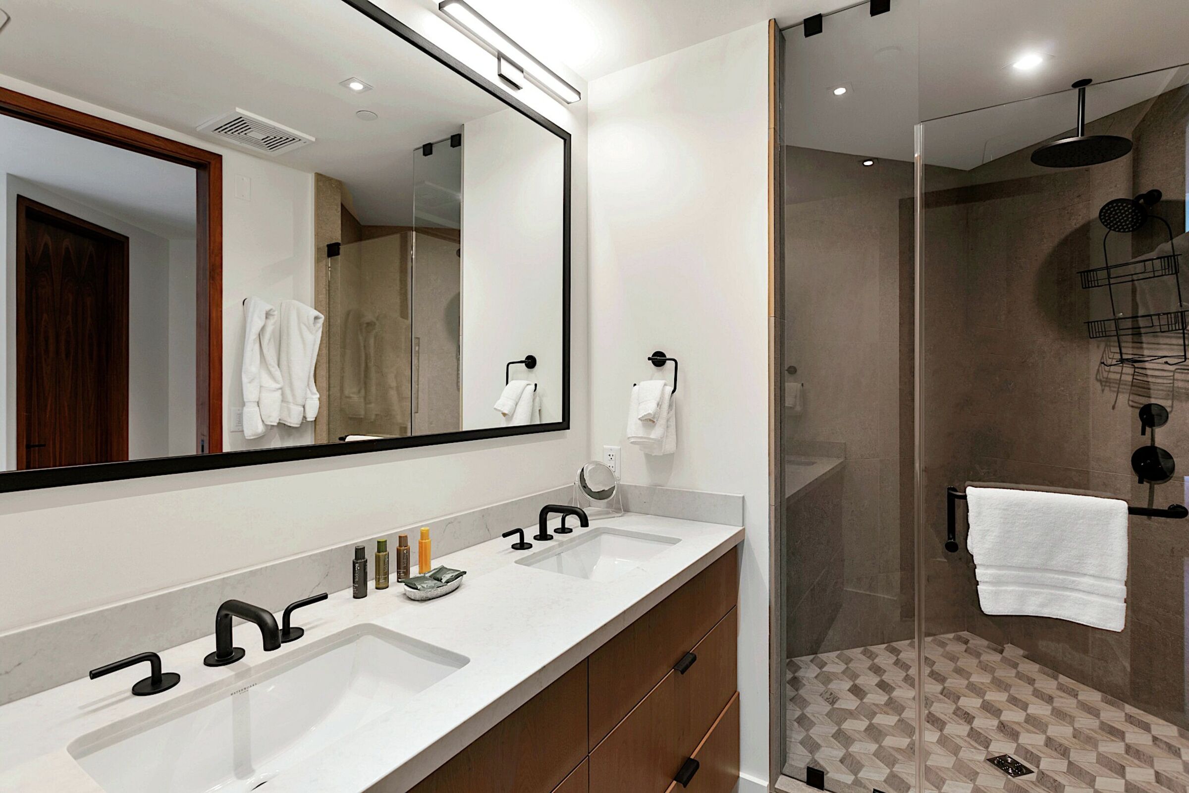 Master Ensuite Bathroom