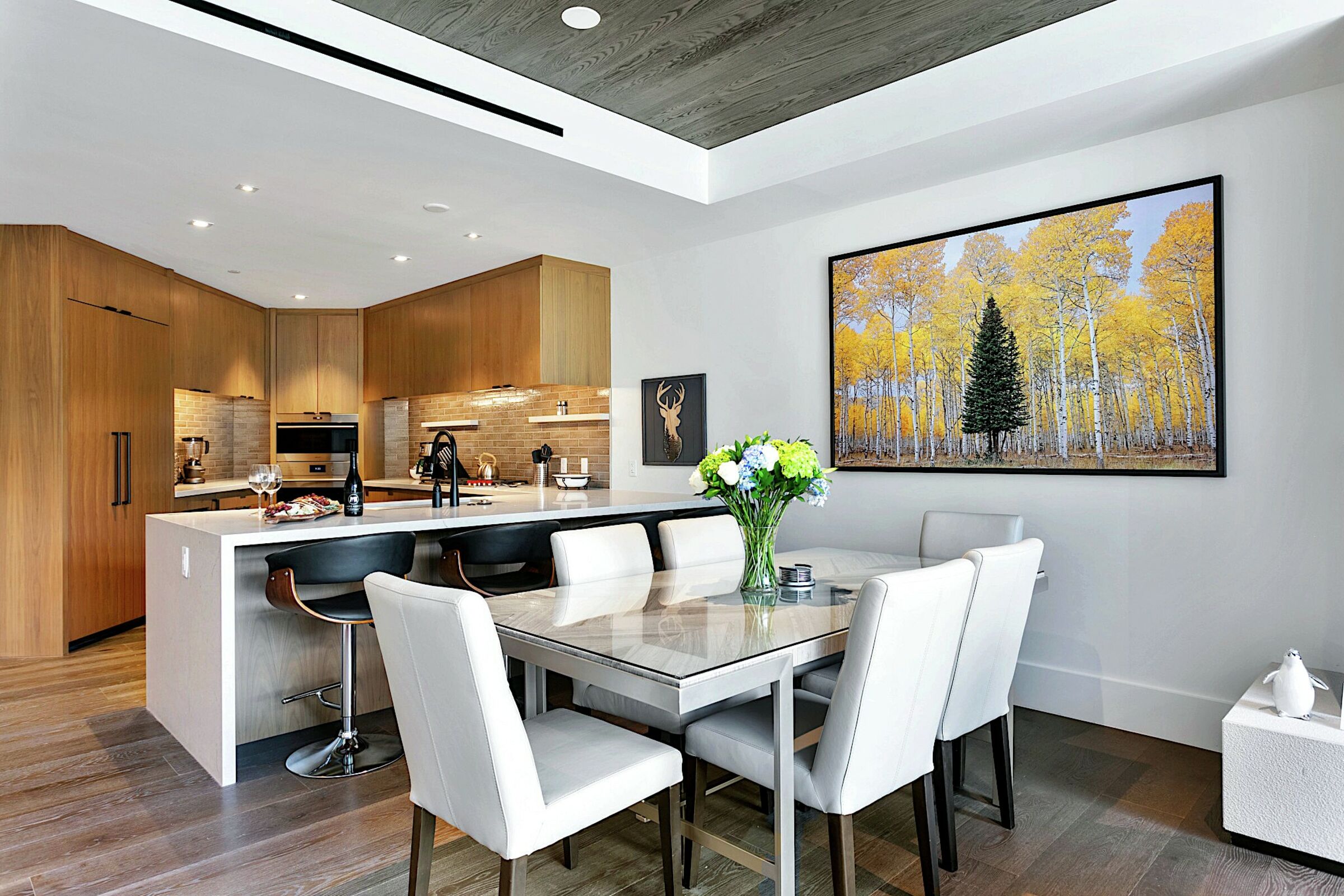 Dining Room & Kitchen