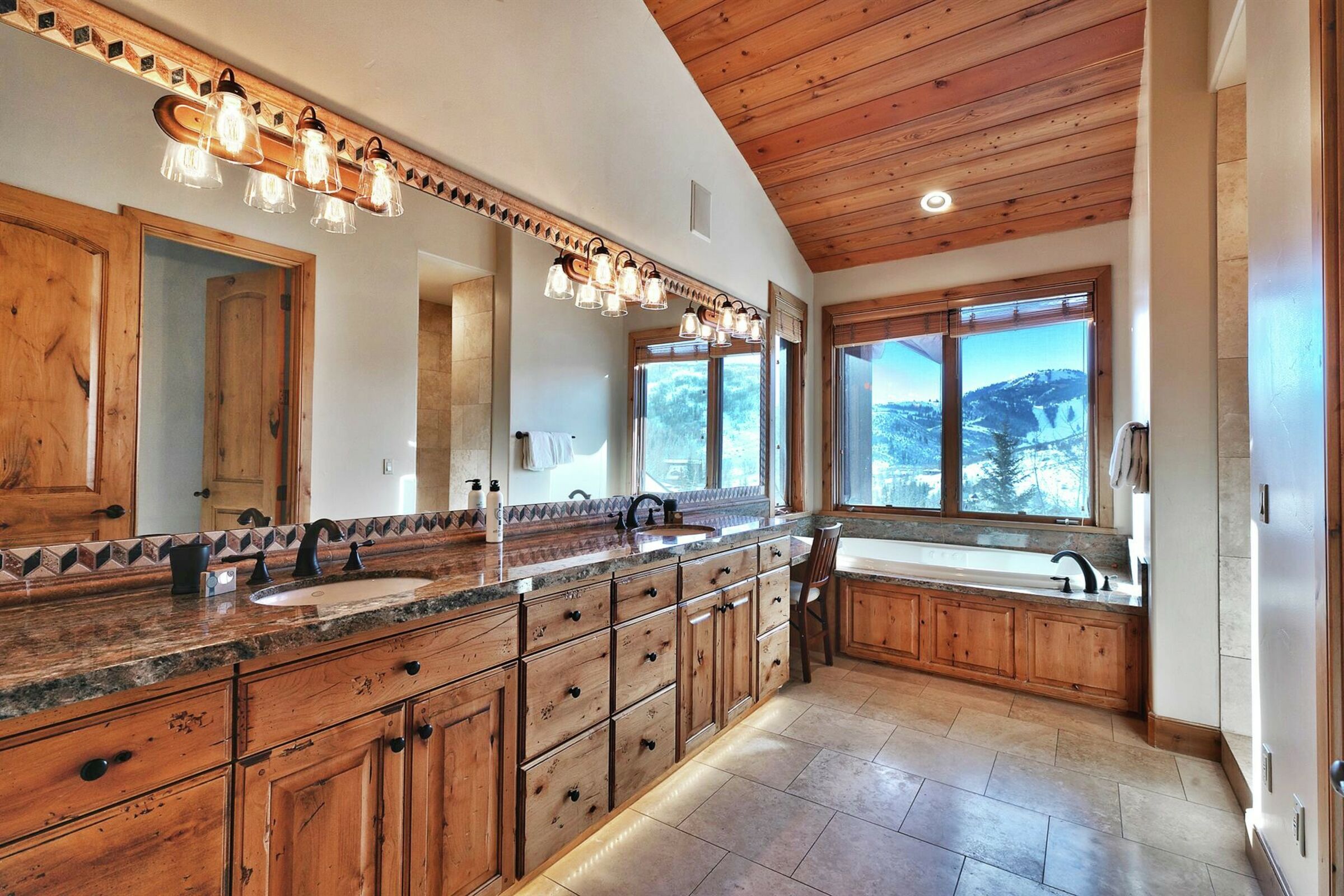 Master Ensuite Bathroom