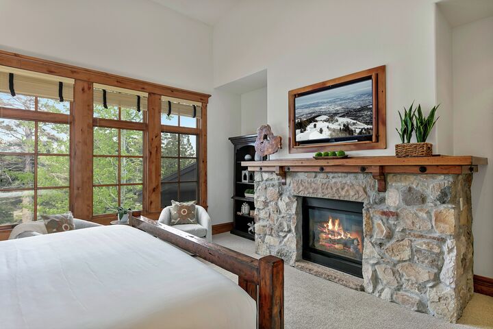 #6565 - Master Bedroom