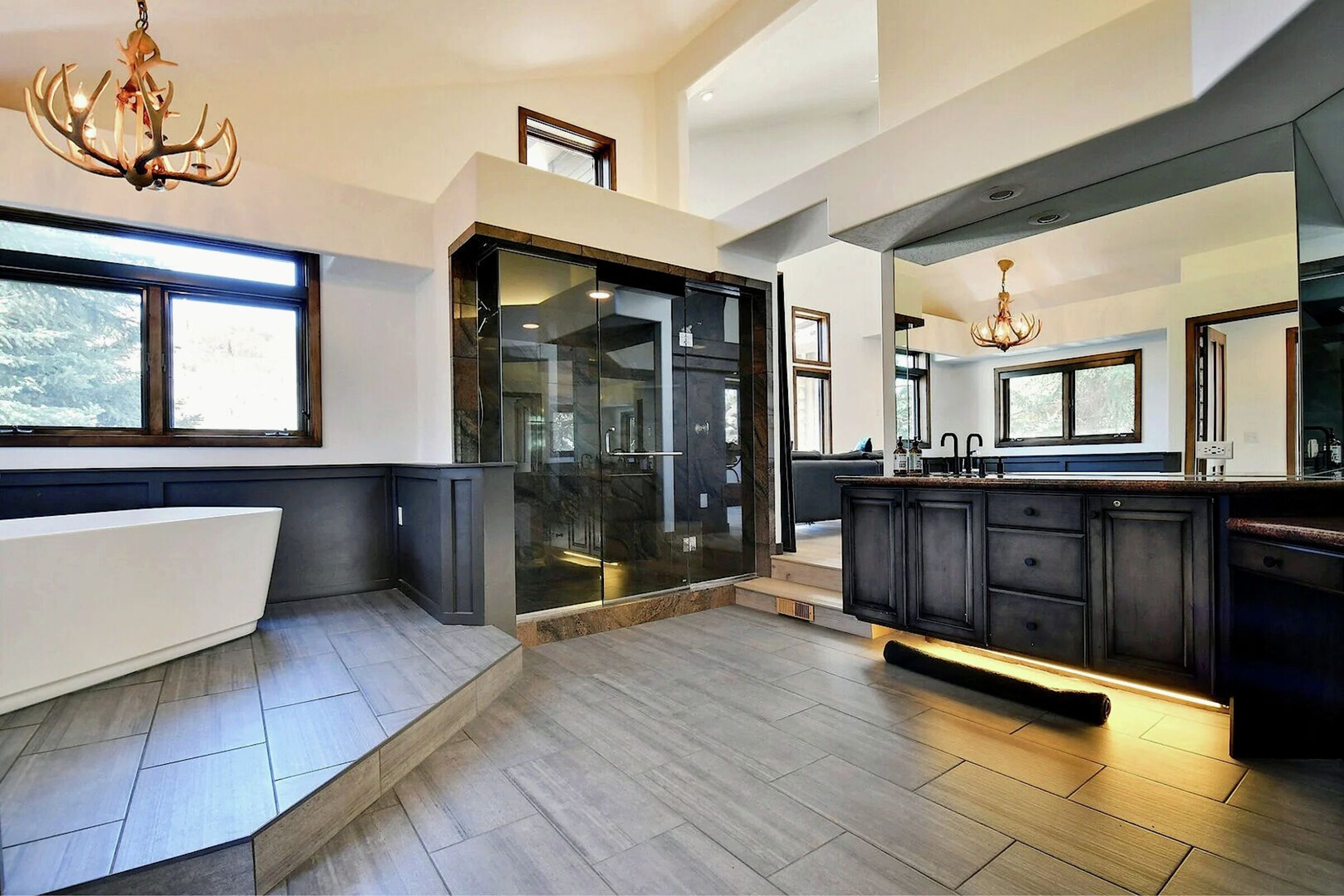 Master Ensuite Bathroom