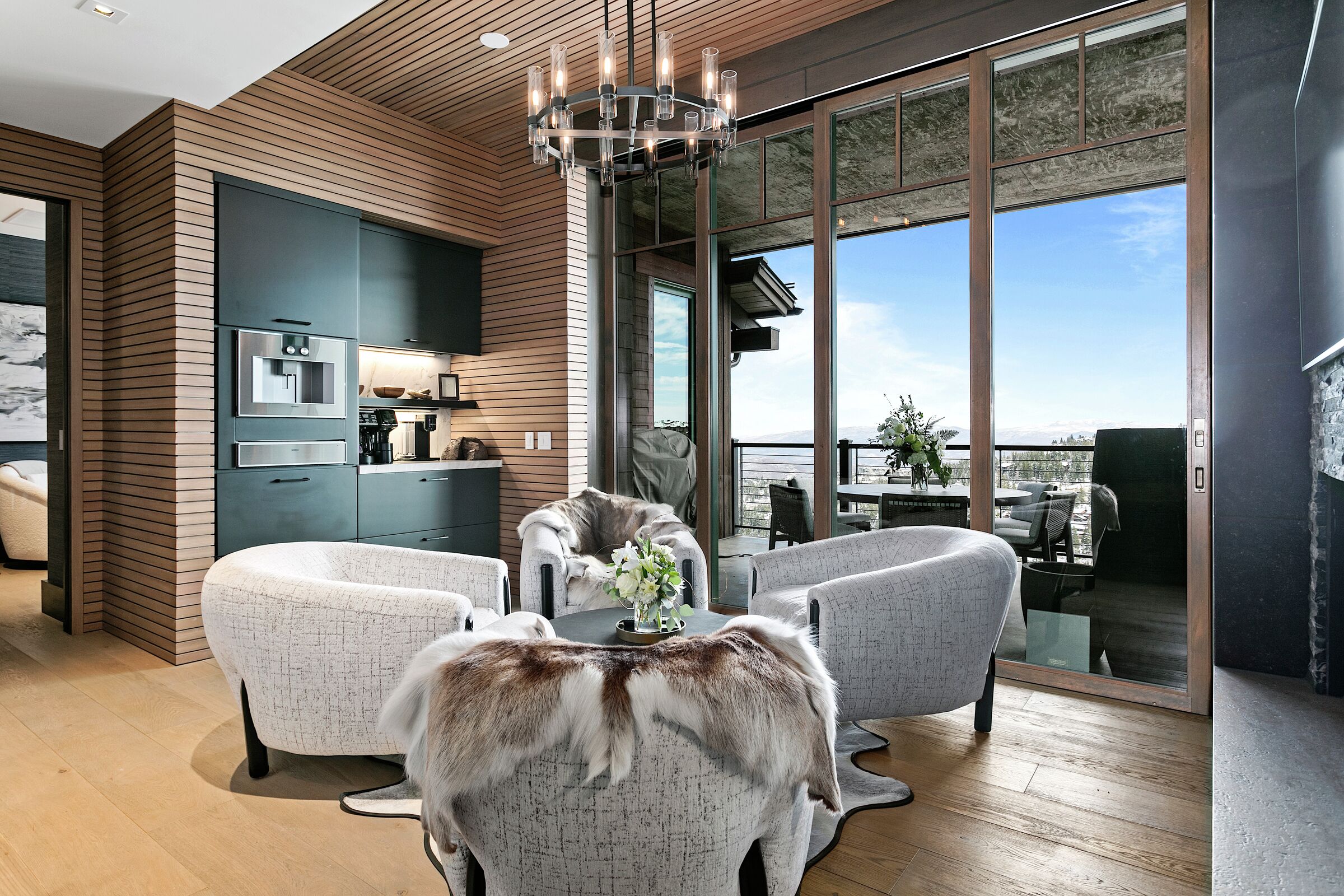 Breakfast Room