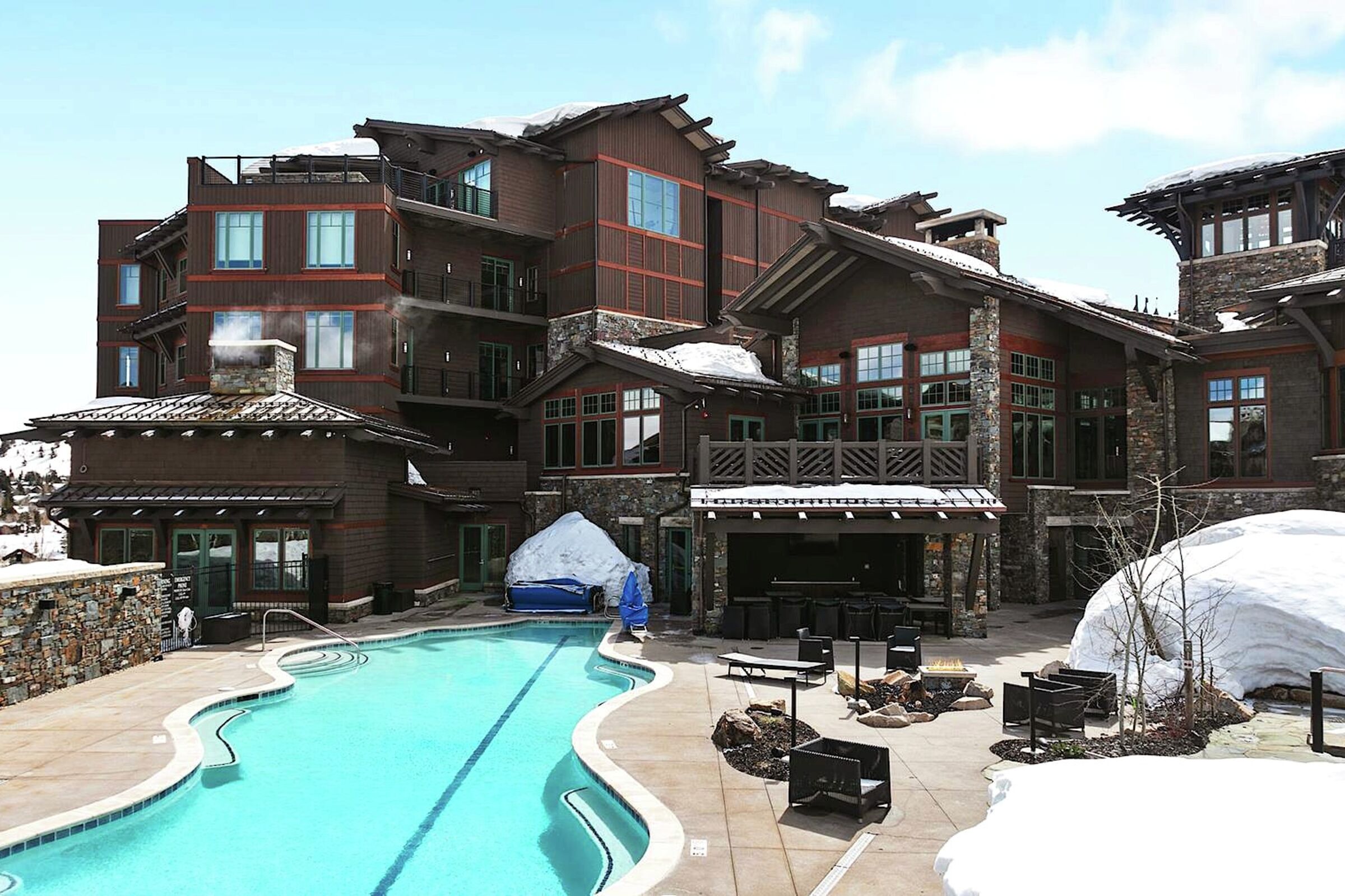 Heated Swimming Pool