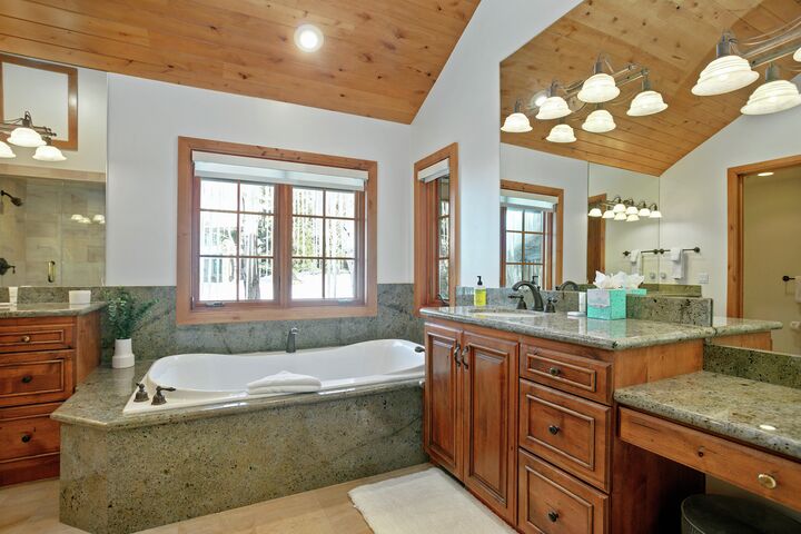 Master Ensuite Bathroom