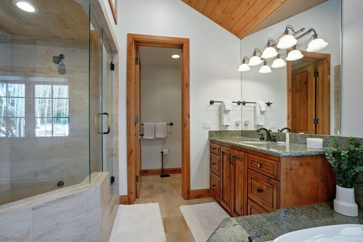 Master Ensuite Bathroom