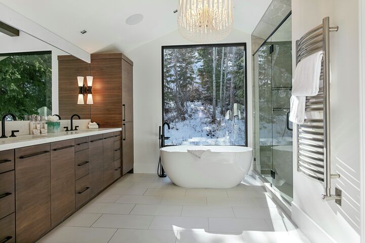 Master Ensuite Bathroom