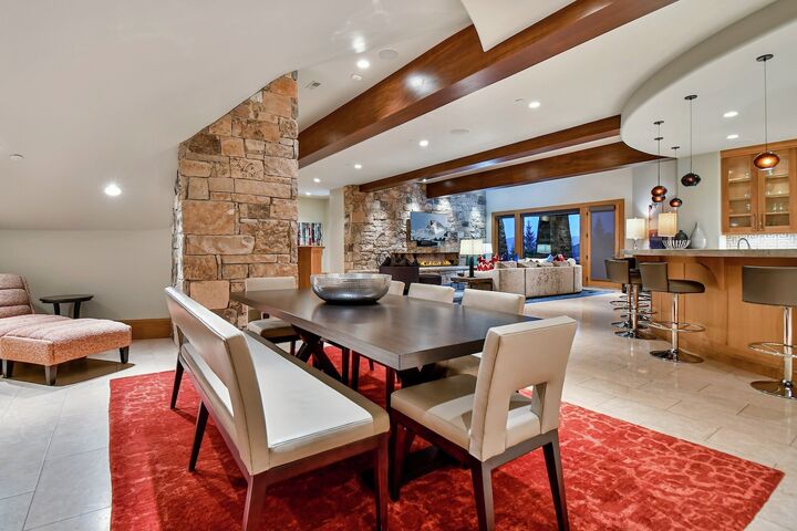 Living Area & Dining Area