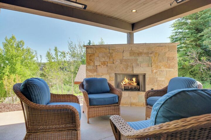 5 Bdrm 6.5 Bath HT - Deck with Outdoor Fireplace
