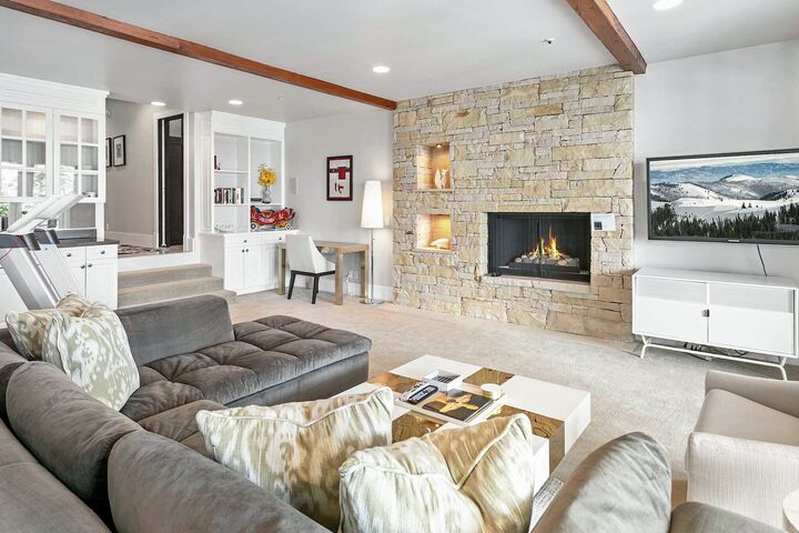 5 Bdrm 5.5 Bath HT - Family Room