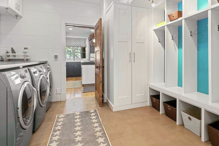 5 Bdrm 5.5 Bath HT - Laundry Room