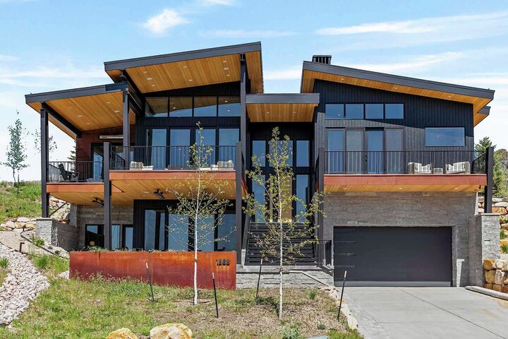 SkyRidge - 1868 W SkyRidge Dr