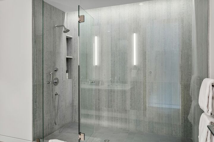 #1602 - Master Ensuite Bathroom