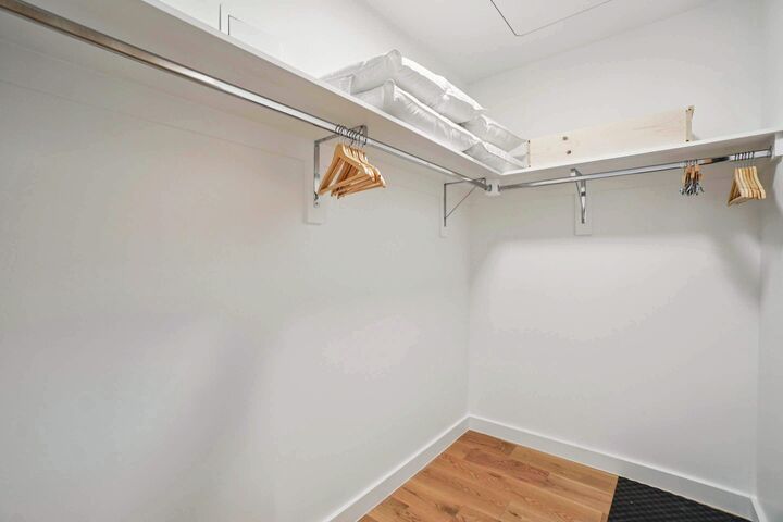 #2401 - Master Walk-in Closet