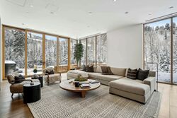 #1701 - Living Area
