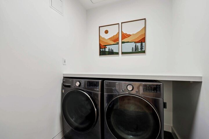 #1403 - Laundry Room