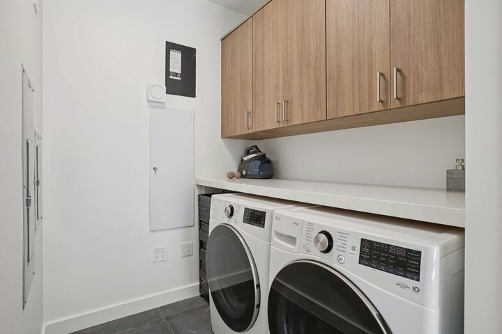 #2303 - Laundry Room