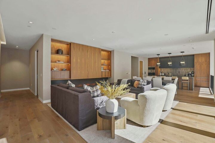 #2303 - Living Area, Dining Area & Kitchen