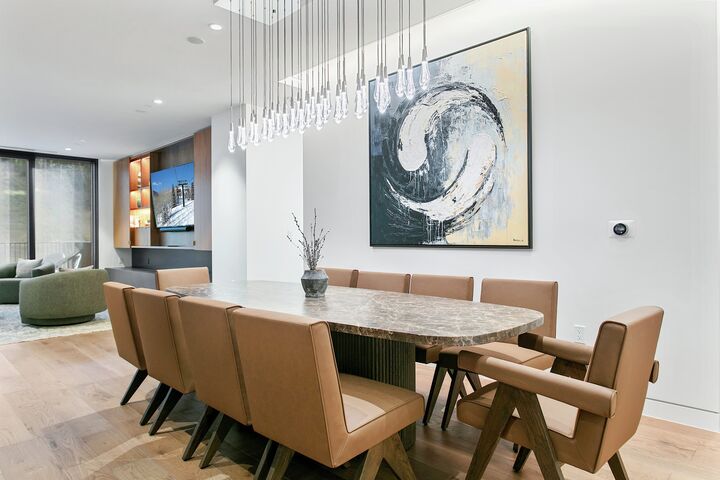 #2503 - Dining Area
