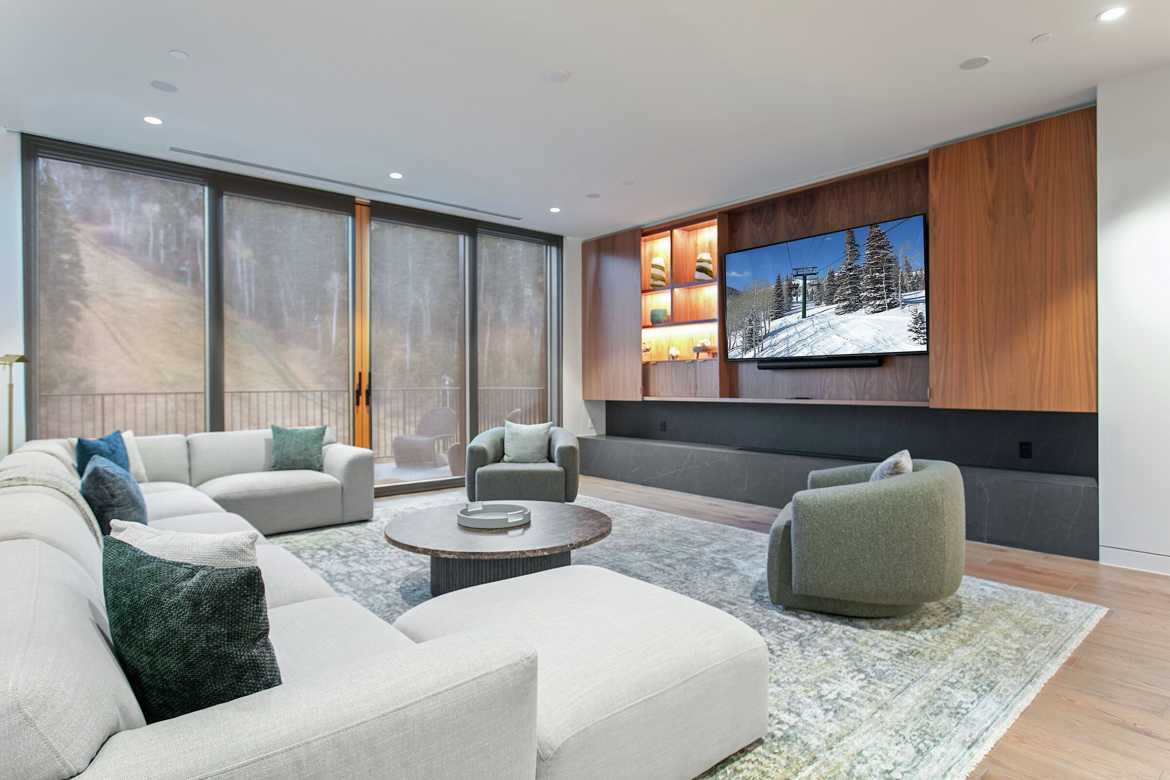 #2503 - Living Area