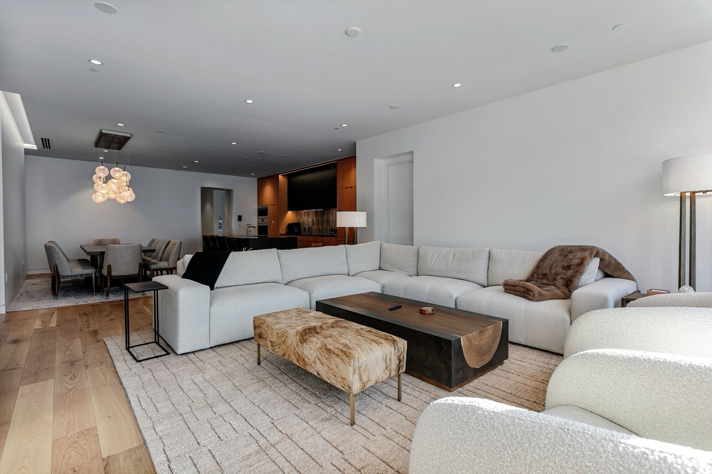 #3305 - Living Area, Dining Area & Kitchen