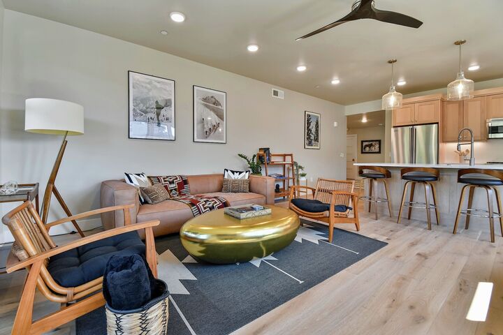 B5 - #203 - Living Area