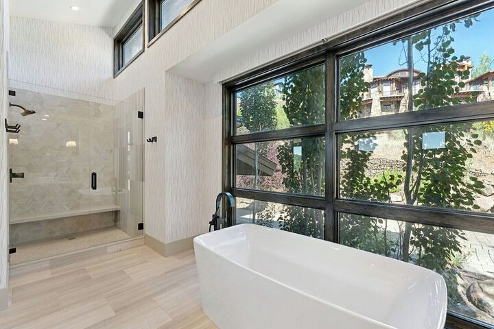 Master Ensuite Bathroom