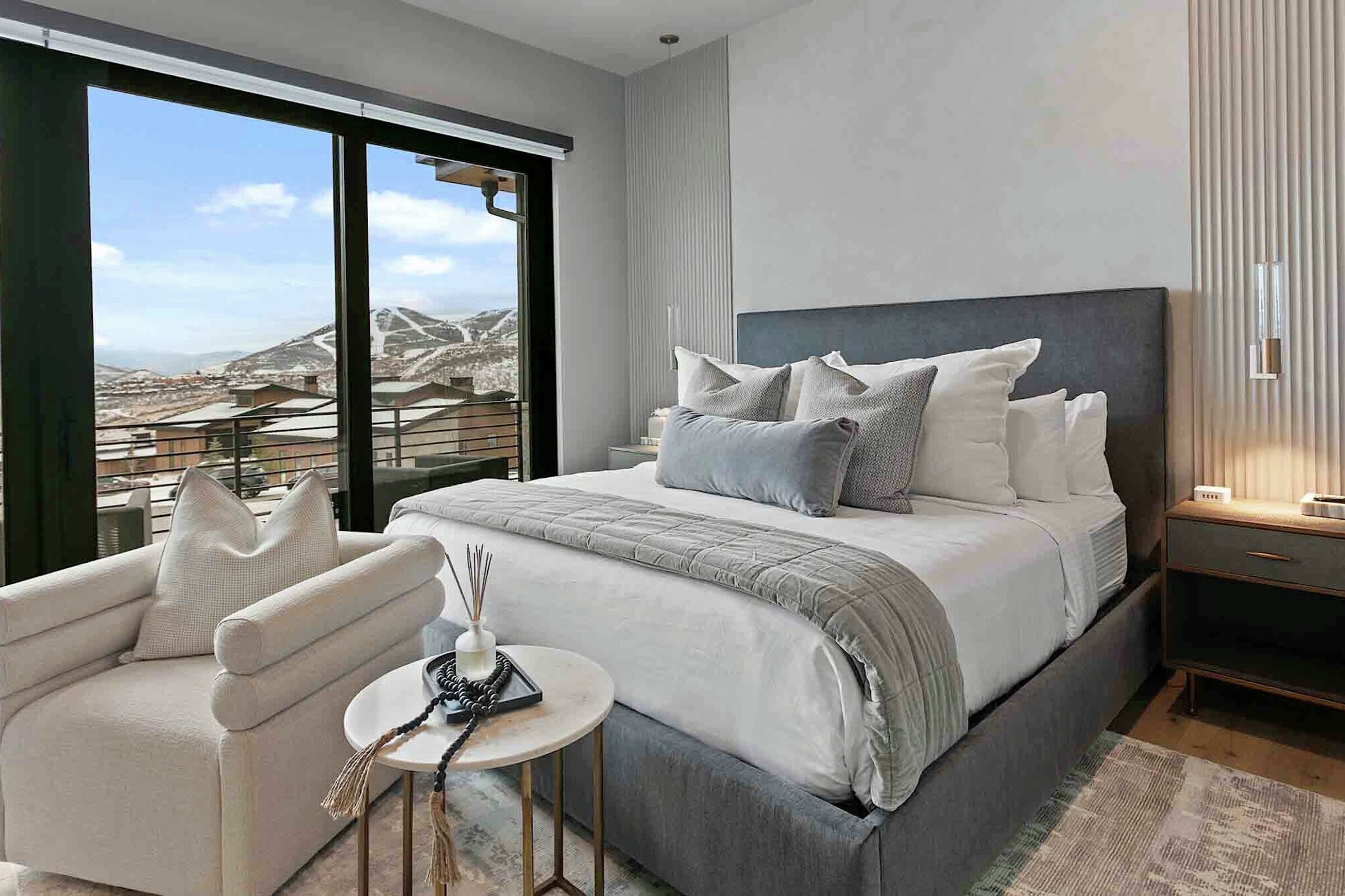 6 Bdrm 5.5 Bath HT - Master Bedroom