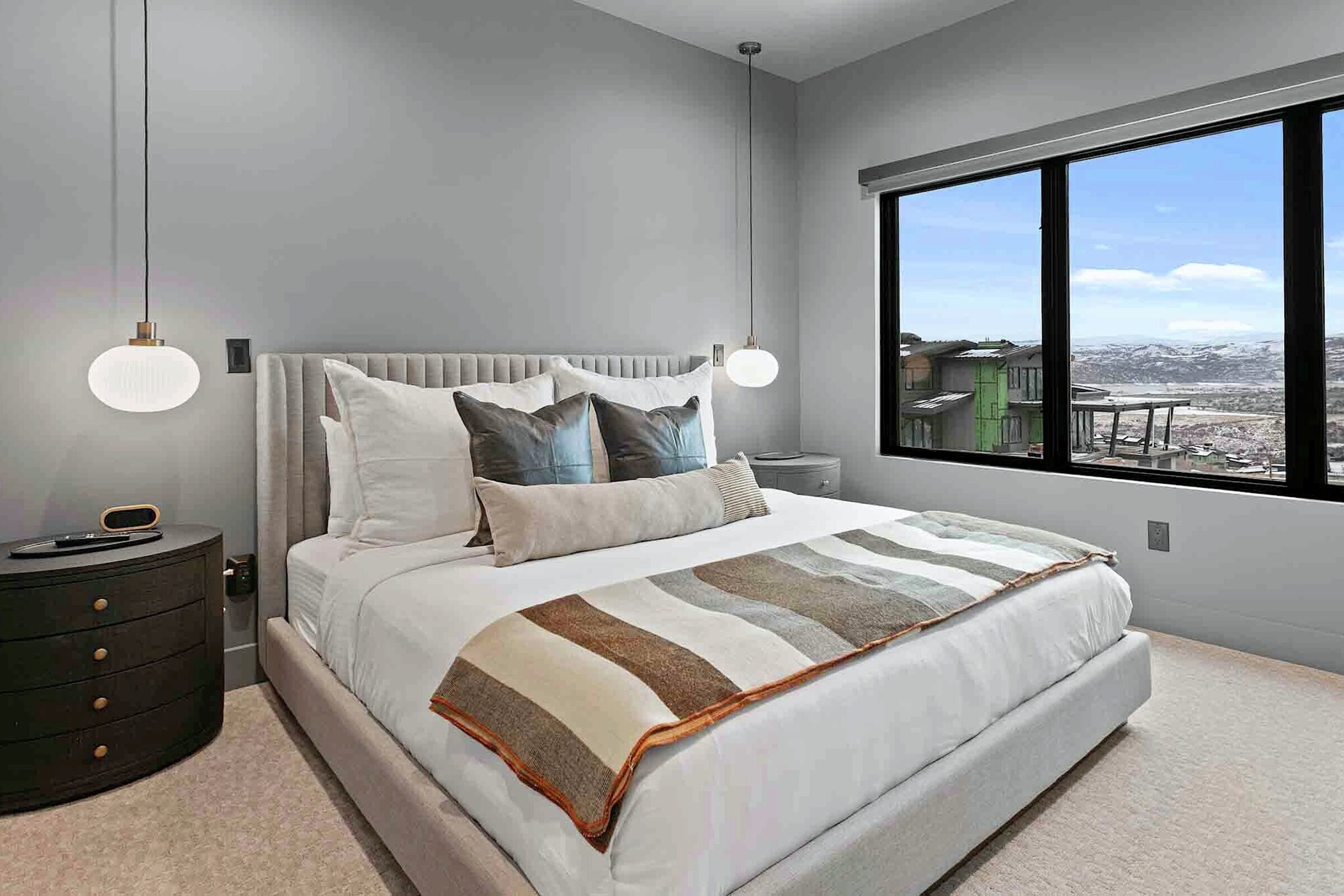 6 Bdrm 5.5 Bath HT - Bedroom