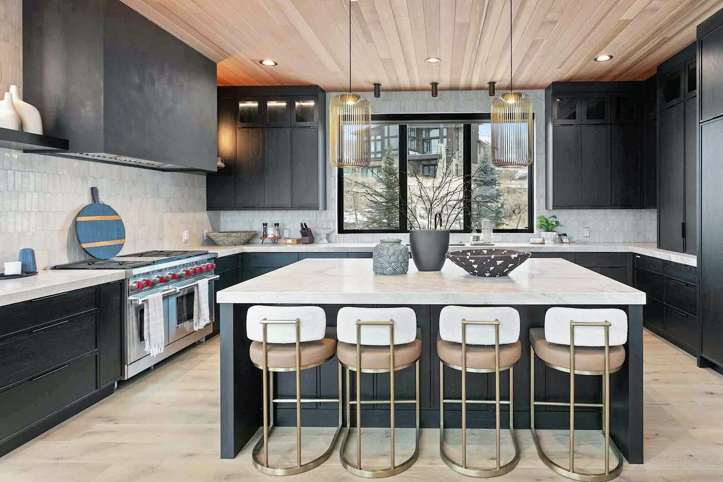 6 Bdrm 5.5 Bath HT - Kitchen