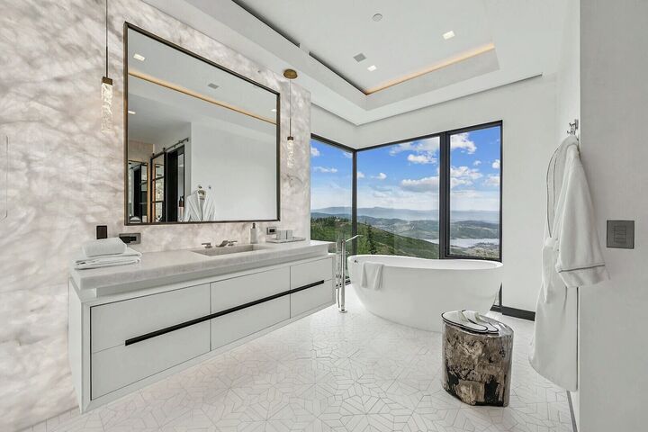 Master Ensuite Bathroom