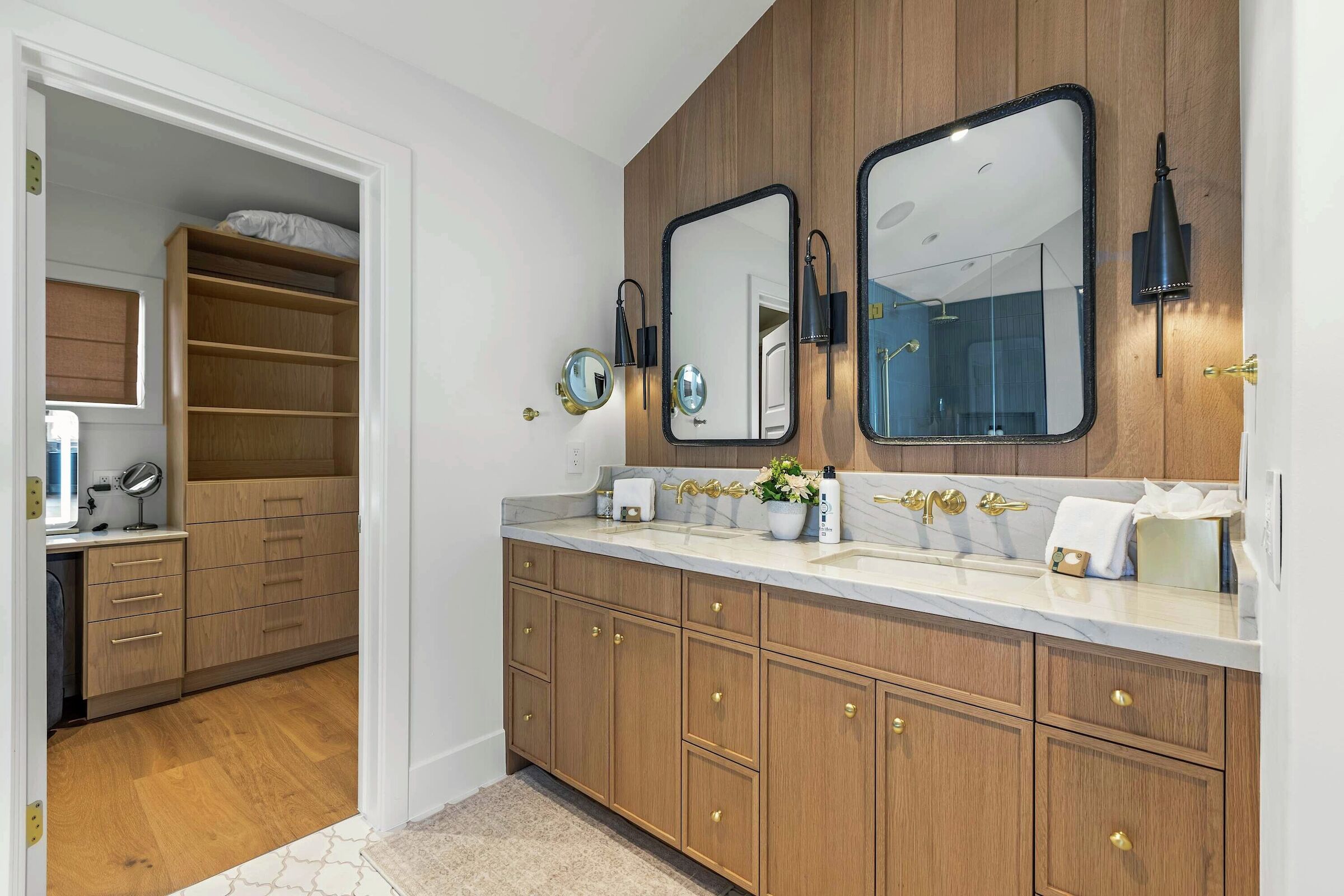 4 Bdrm 4.5 Bath HT - Master Ensuite Bathroom