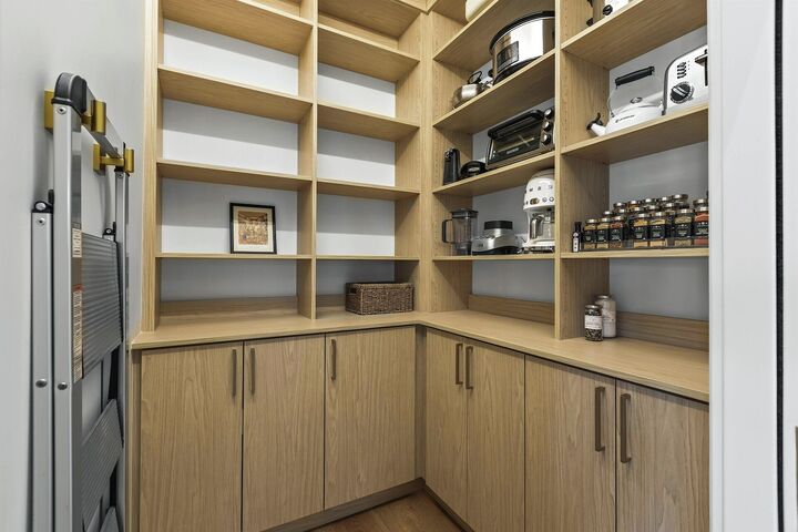 Kitchen Pantry