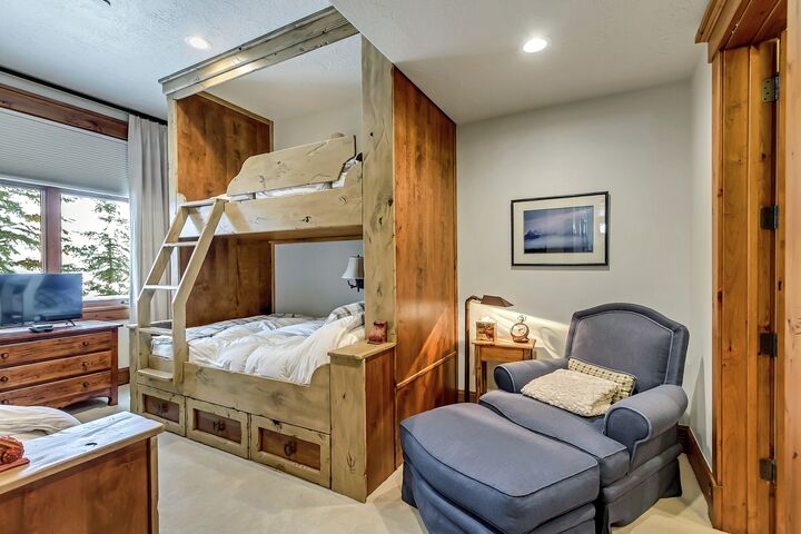 Bunk Room