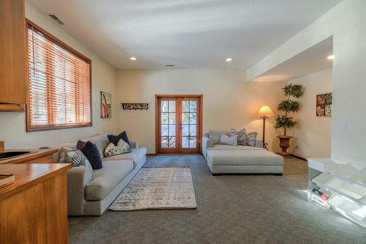 5 Bdrm 4.5 Bath HT - Family Room