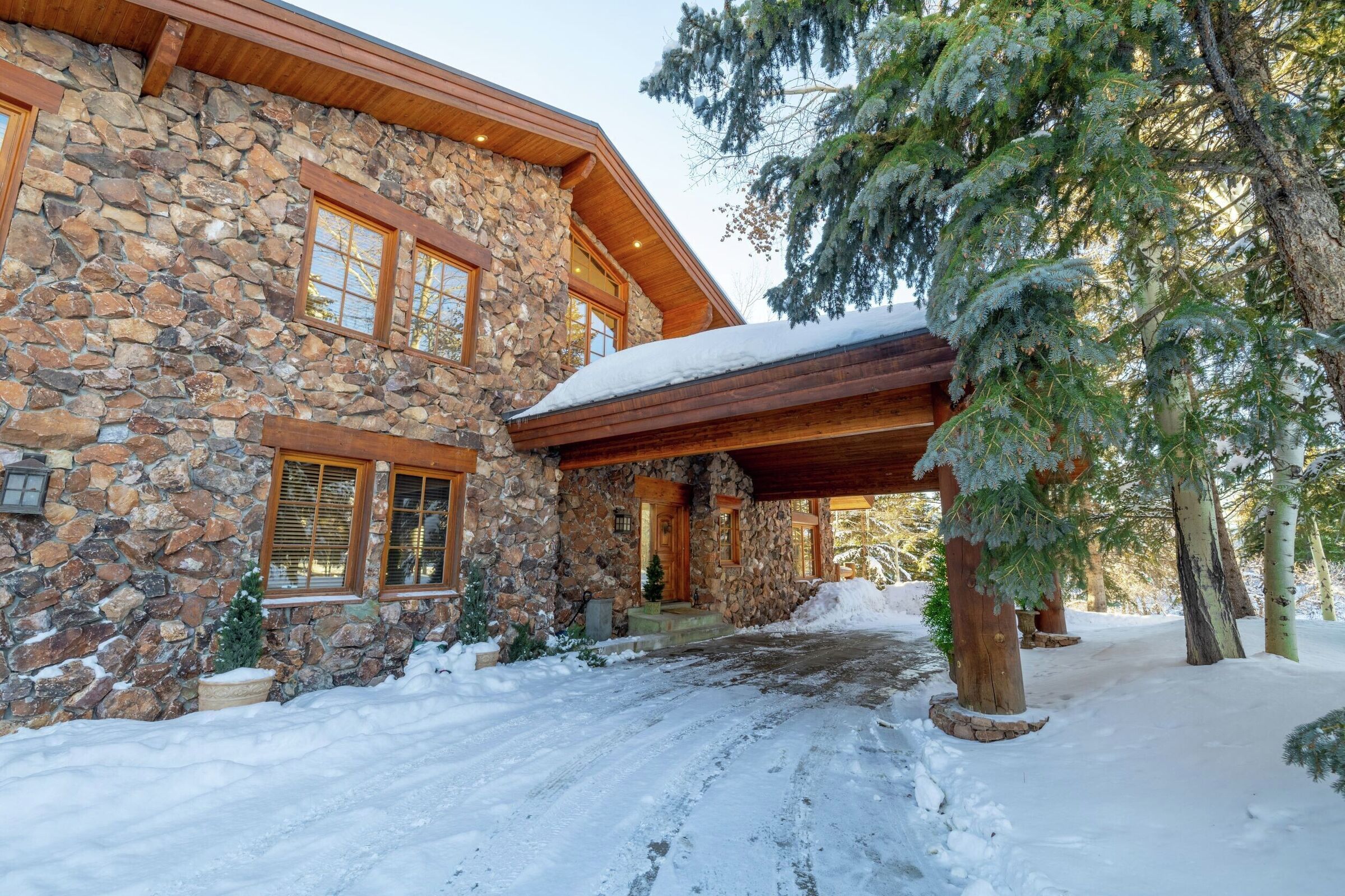The Golden Eagle Home 