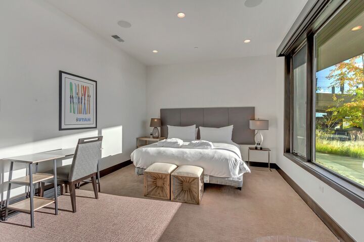 6 Bdrm 6.5 Bath HT - Bedroom