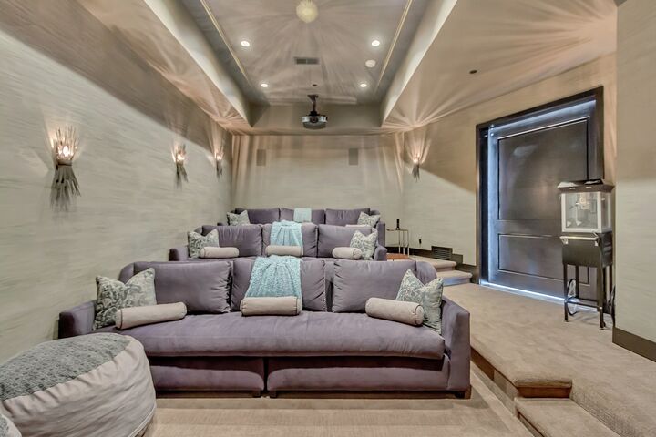 6 Bdrm 6.5 Bath HT - Home Theatre
