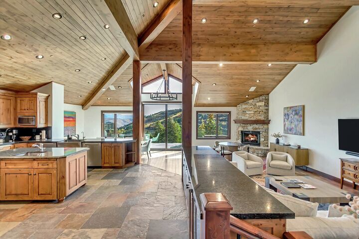 7 Bdrm 6.5 Bath HT - Kitchen, Living Area & Dining Area
