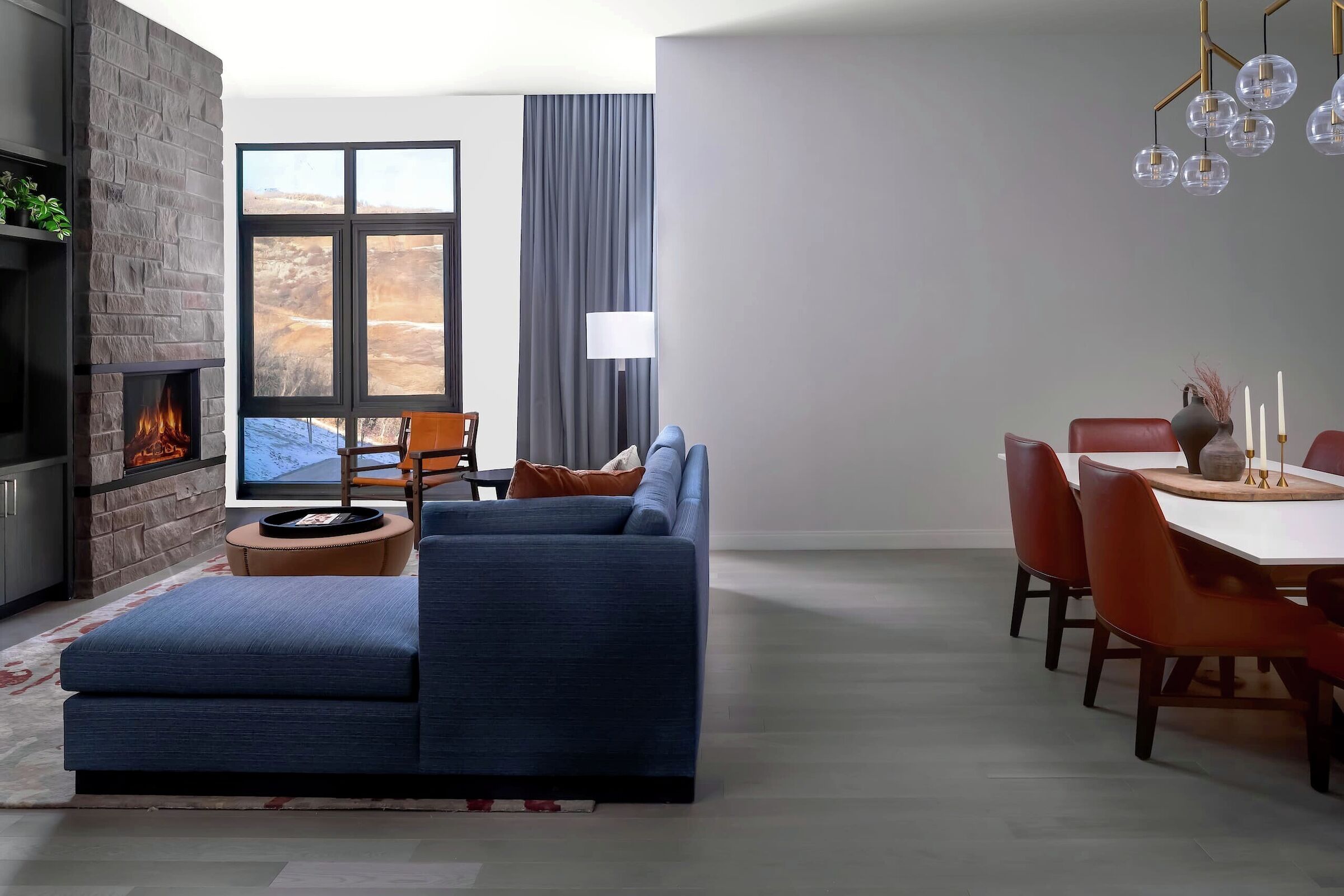 Living Area & Dining Area