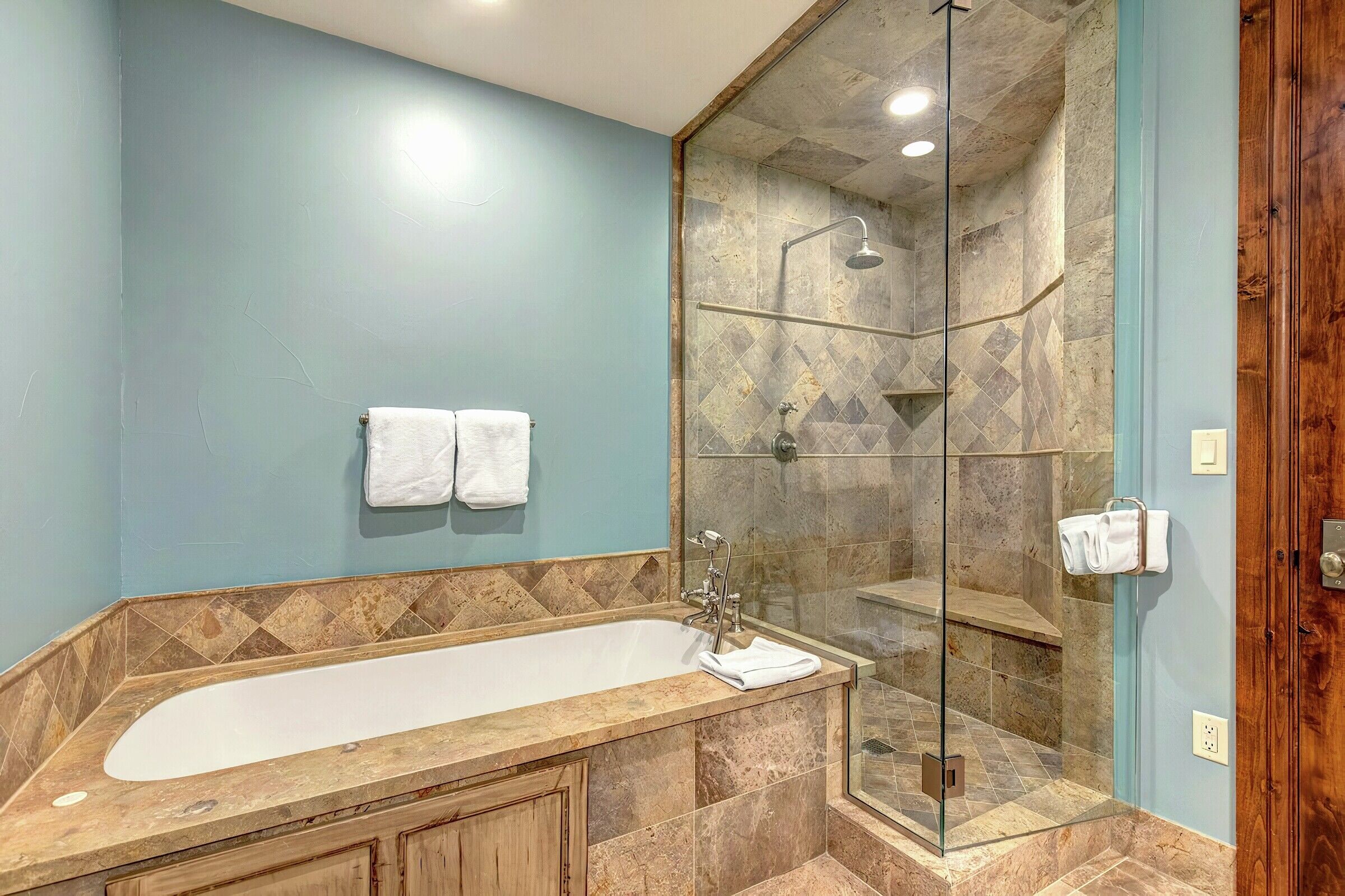 Master Ensuite Bathroom