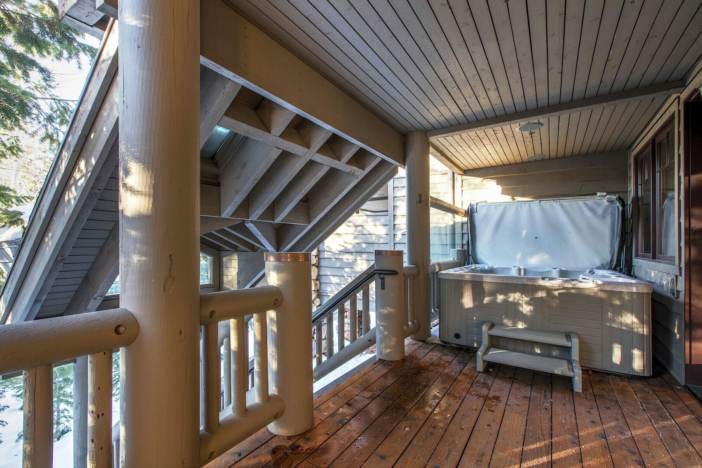 #18 - Deck with Hot Tub