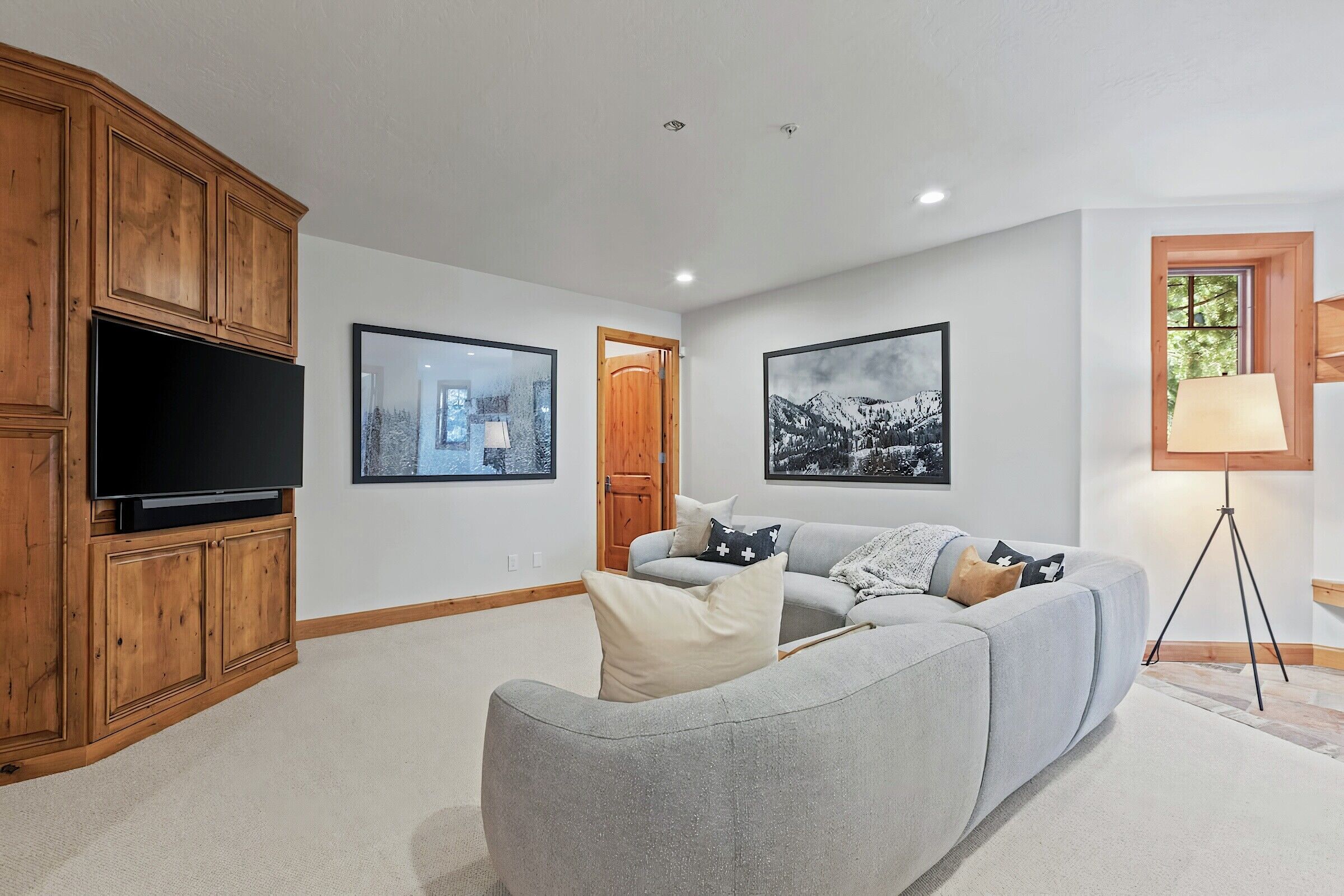 #18 - Family Room