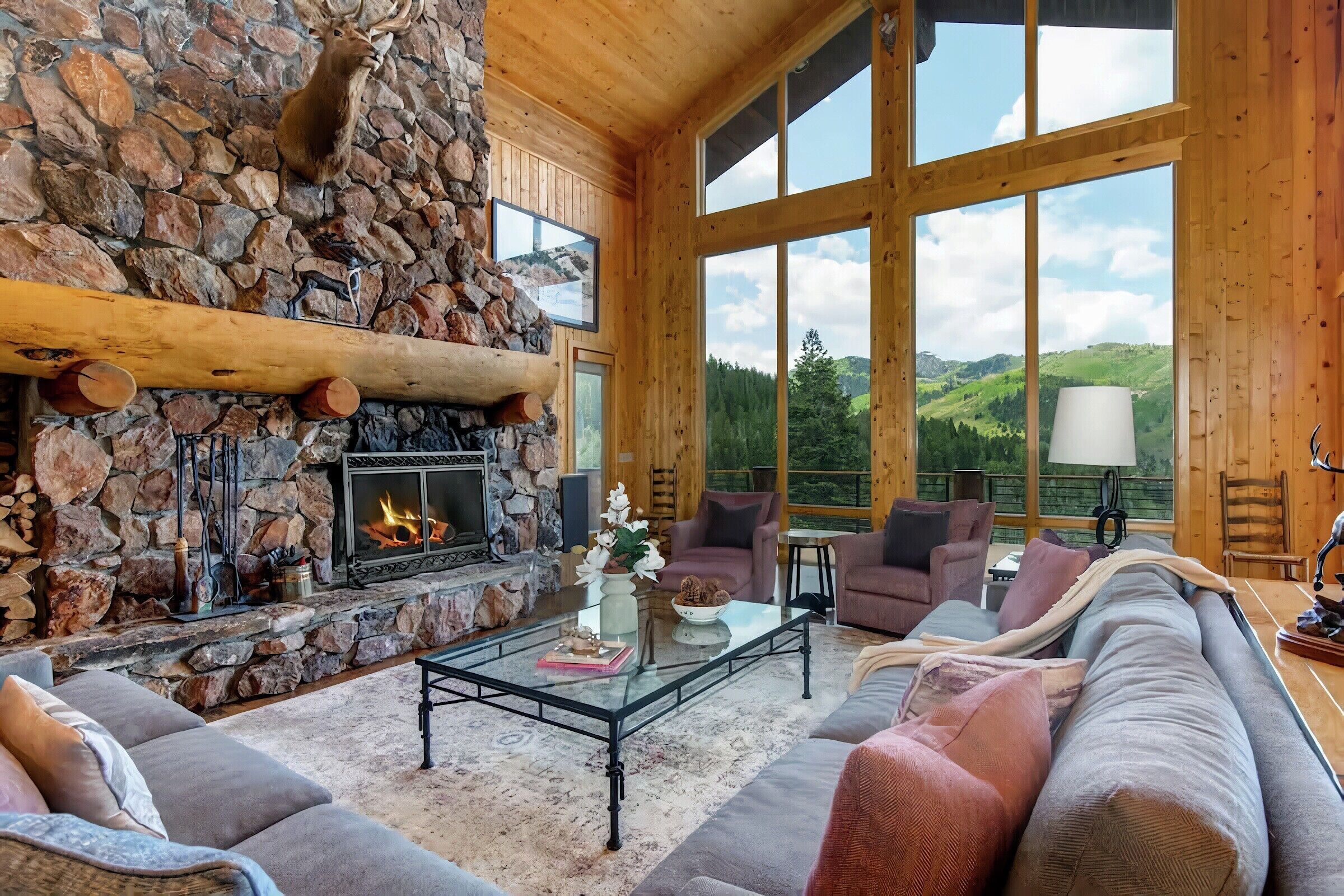 6 Bdrm 6 Bath HT - Living Area