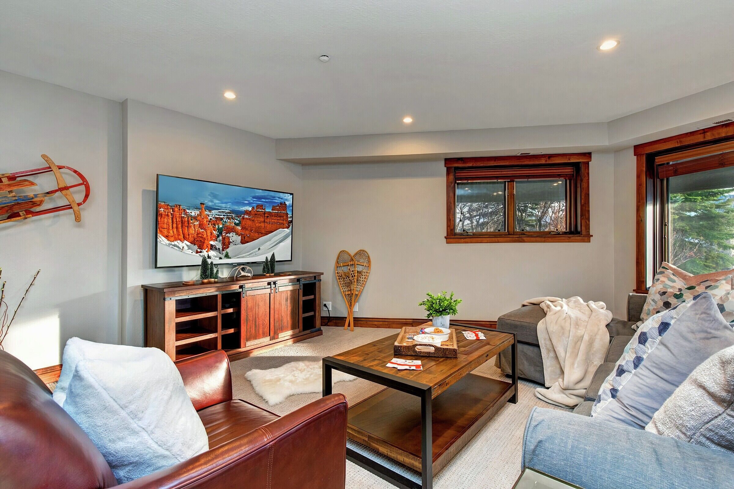 5 Bdrm 4.5 Bath HT - Family Room