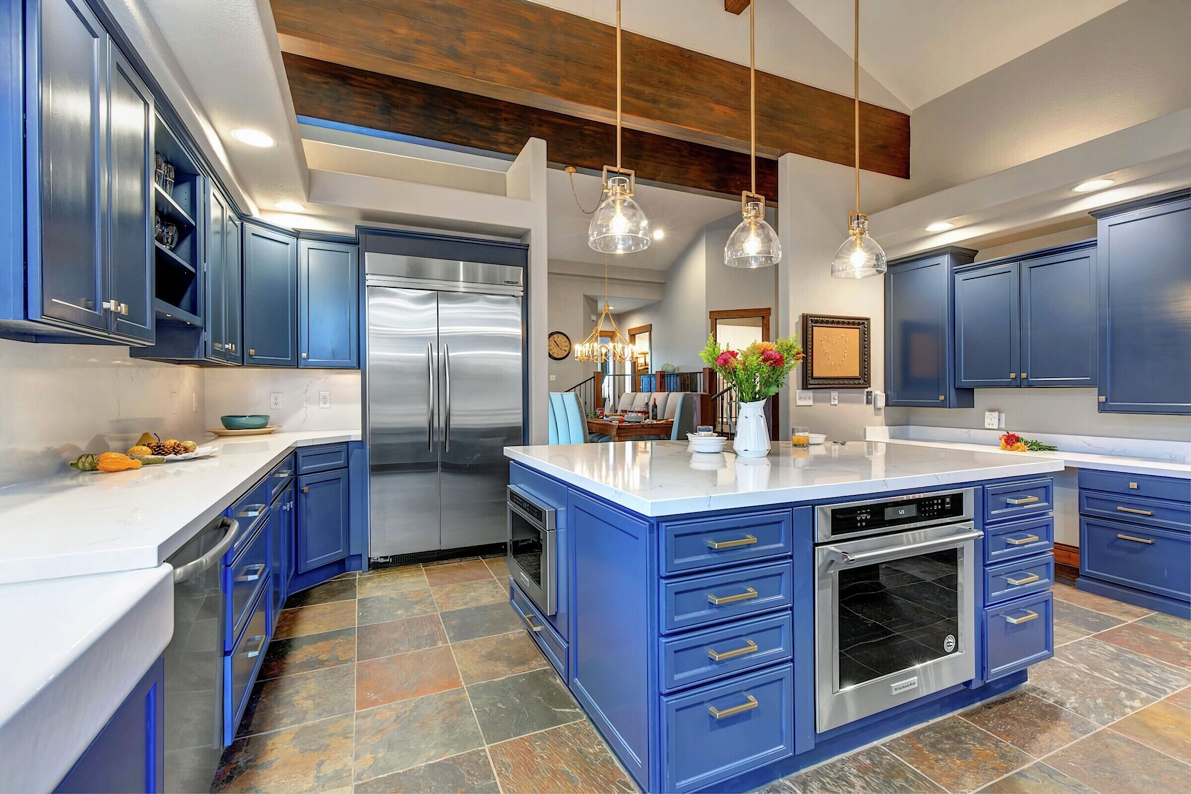 5 Bdrm 4.5 Bath HT - Kitchen