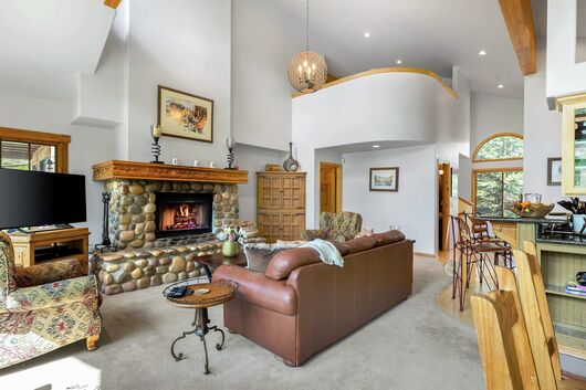 3 Bdrm 3.5 Bath HT - Living Area