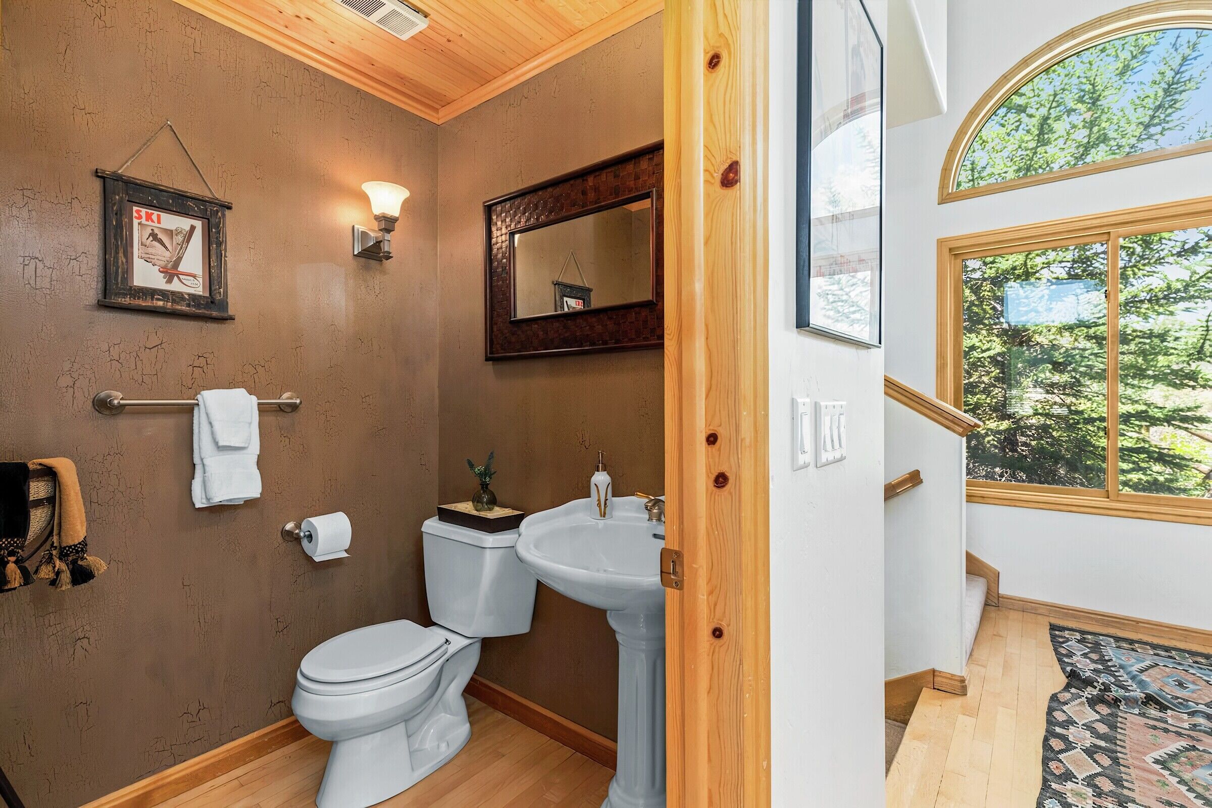 3 Bdrm 3.5 Bath HT - Bathroom